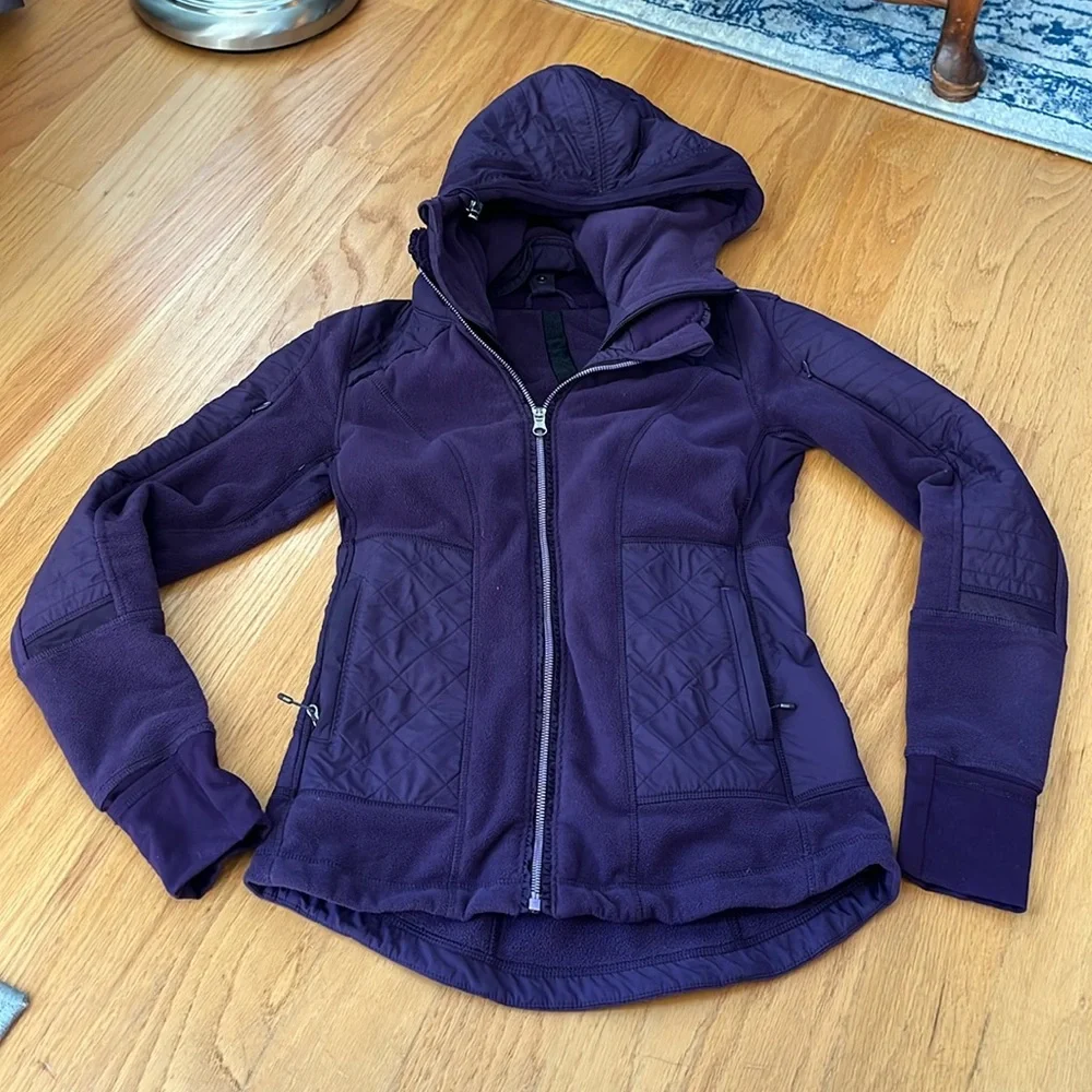Lululemon Fleecy Keen Jacket size 4 purple